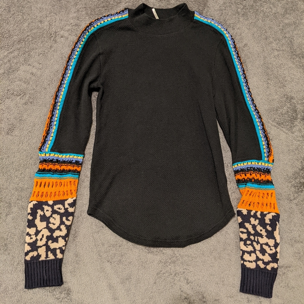 Free People Black Switch It Up Cuff Thermal Top Small